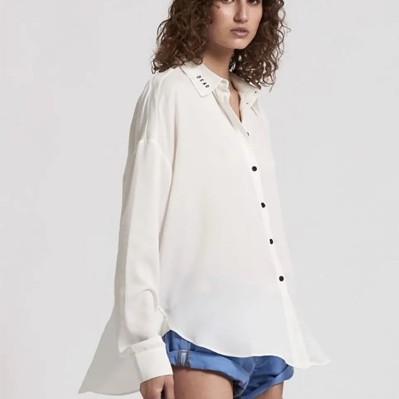 Oneteaspoon silk blouse - Picture 2 of 15